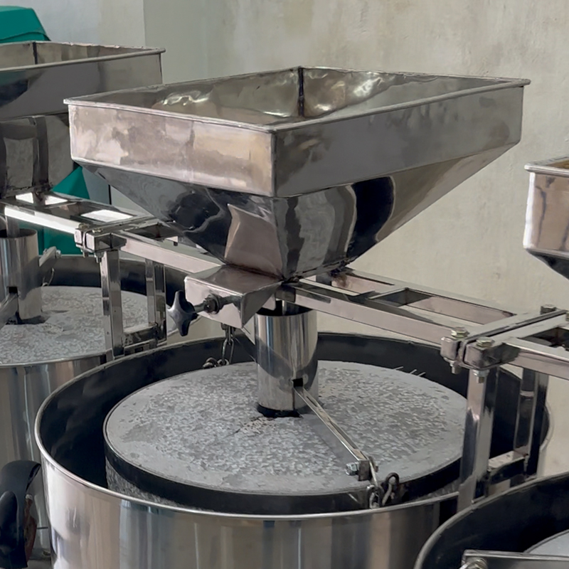 Ground using traditional stone grinding method to retain natural oils and nutrients